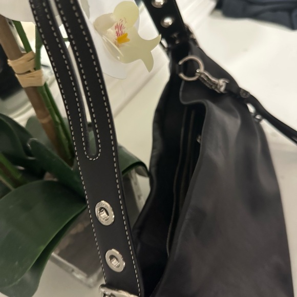 Coach Black Leather Shoulder Bag - Picture 7 of 15